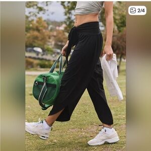 Free people movement Black Women's Pants in soft materials 💎🩷
